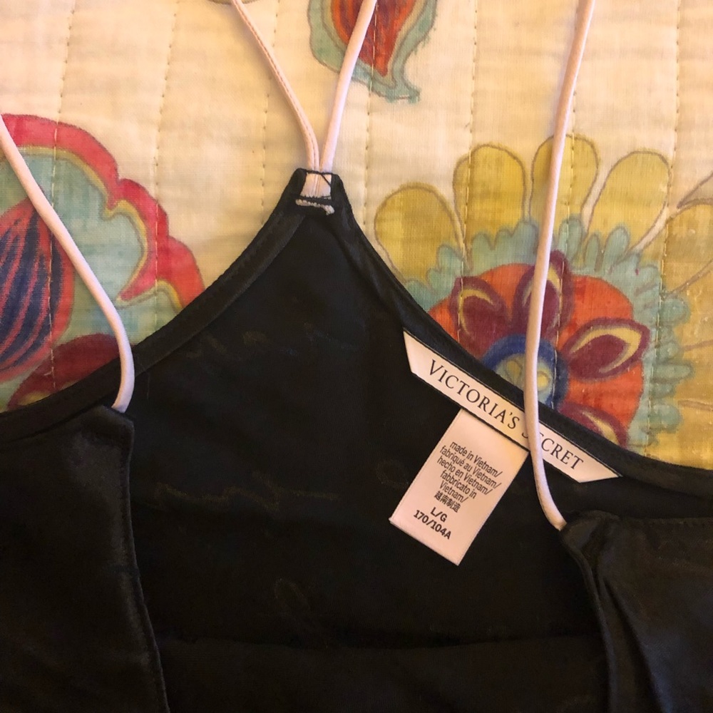 NWOT Silky Victoria’s Secret Pajama Set - Picture 4 of 10